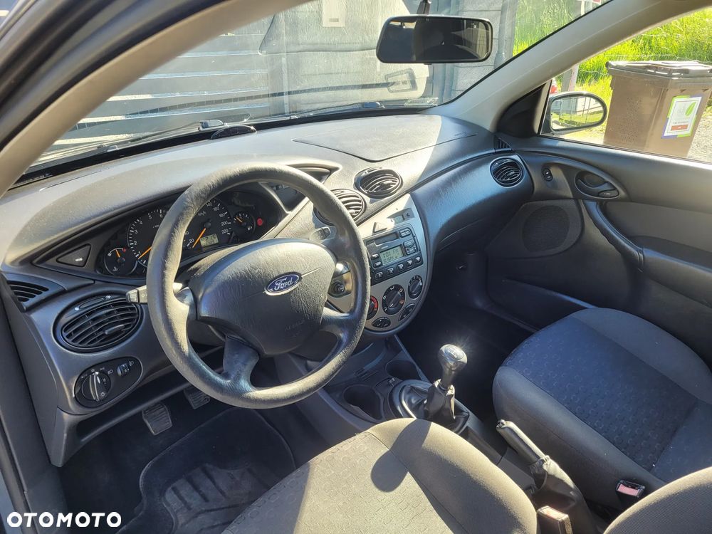 Ford Focus 1.6 Ambiente - 6