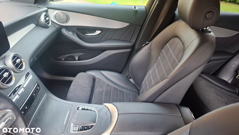 Mercedes-Benz GLC 200 d 4Matic 9G-TRONIC AMG Line Plus - 20