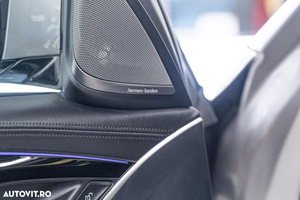 BMW Seria 5 530i Aut. Sport Line - 18