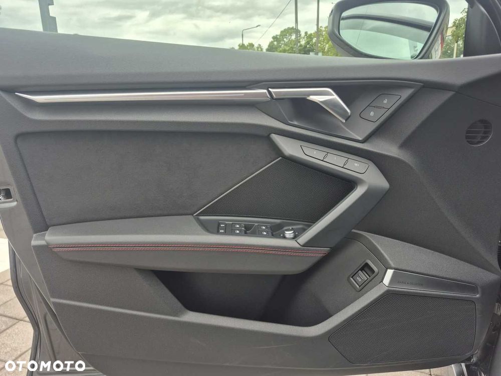 Audi RS3 Limousine - 34
