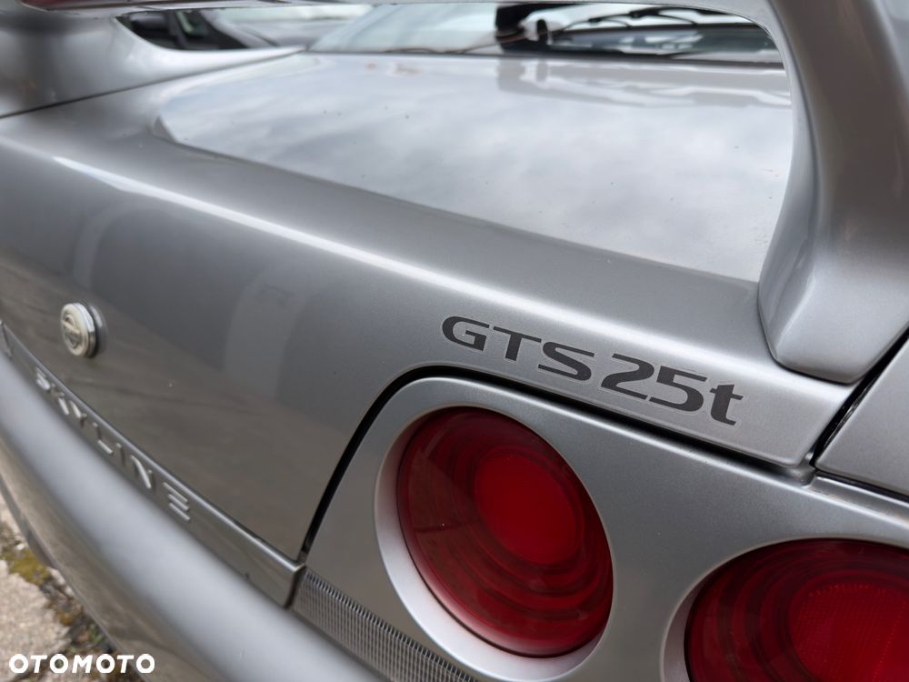 Nissan Skyline - 5