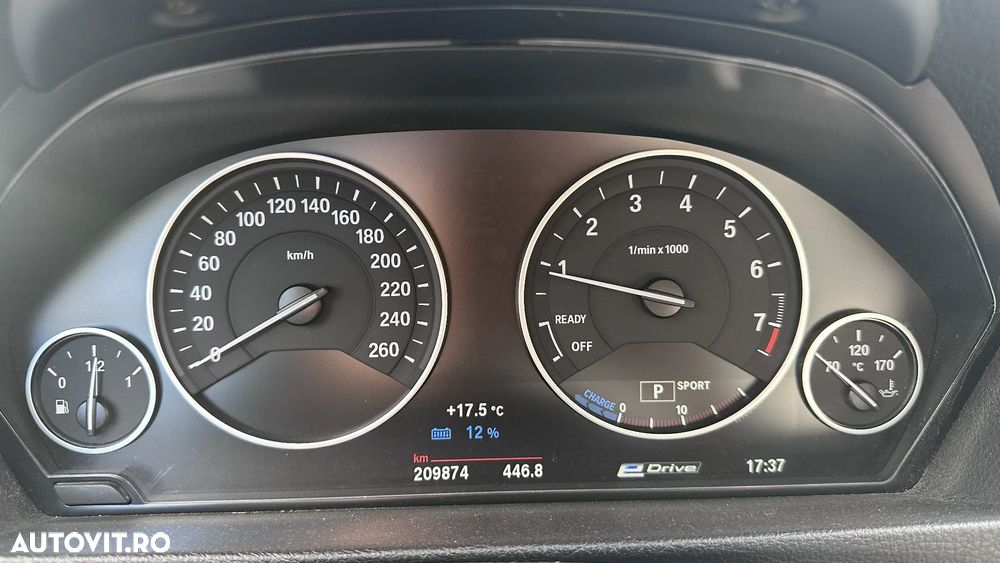 BMW Seria 3 330e iPerformance Advantage - 19