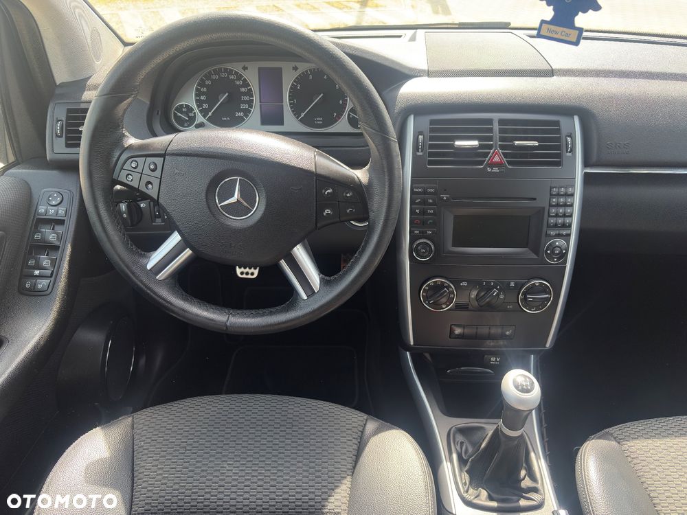 Mercedes-Benz Klasa B 170 Special Edition - 22