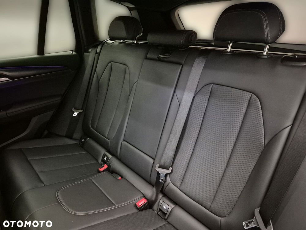 BMW X3 - 18