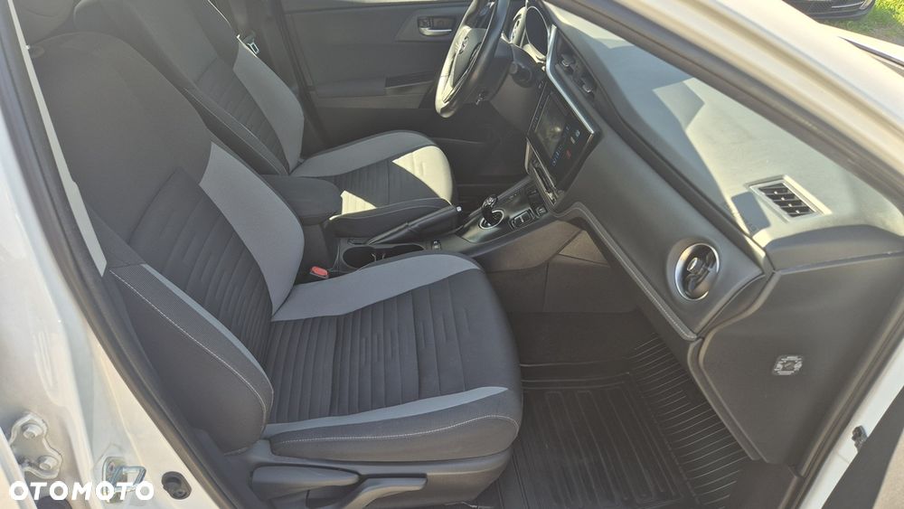 Toyota Auris 1.8 VVT-i Automatik Comfort - 9