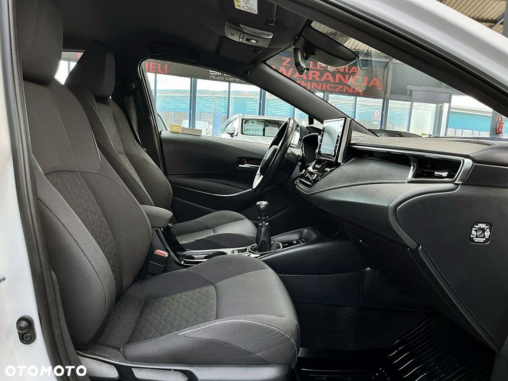 Toyota Corolla - 12