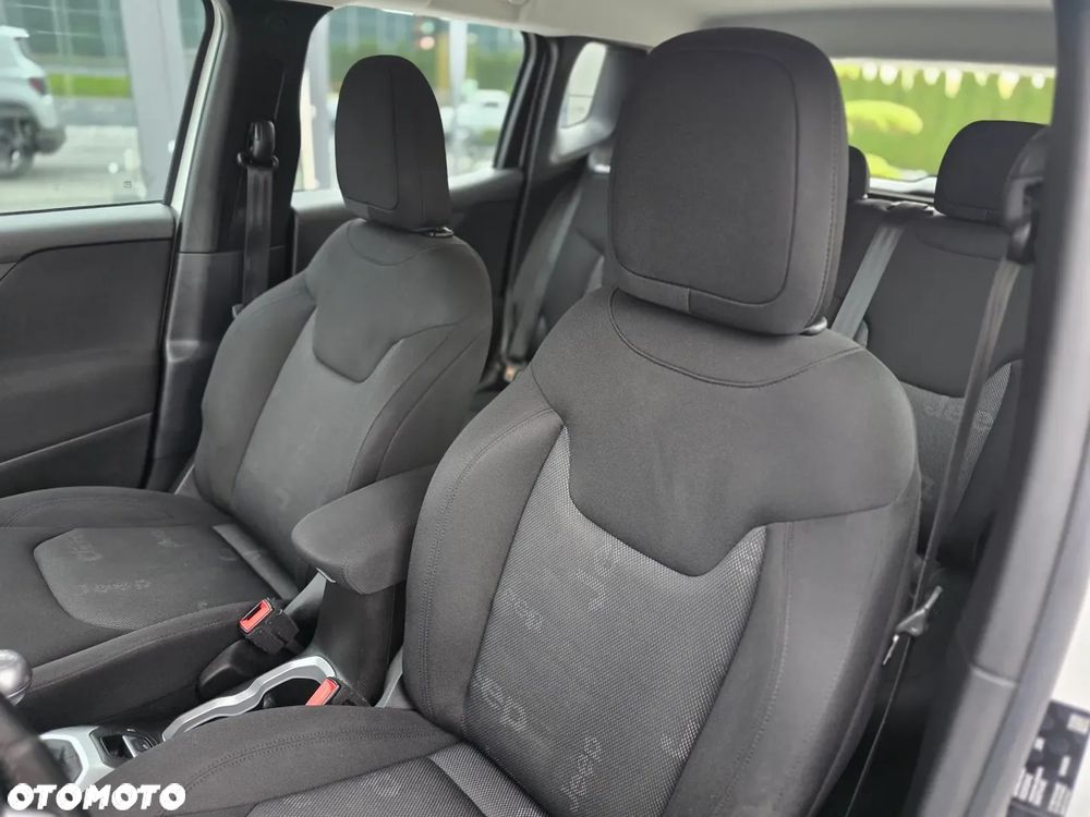 Jeep Renegade 1.6 E-TorQ Longitude FWD - 36