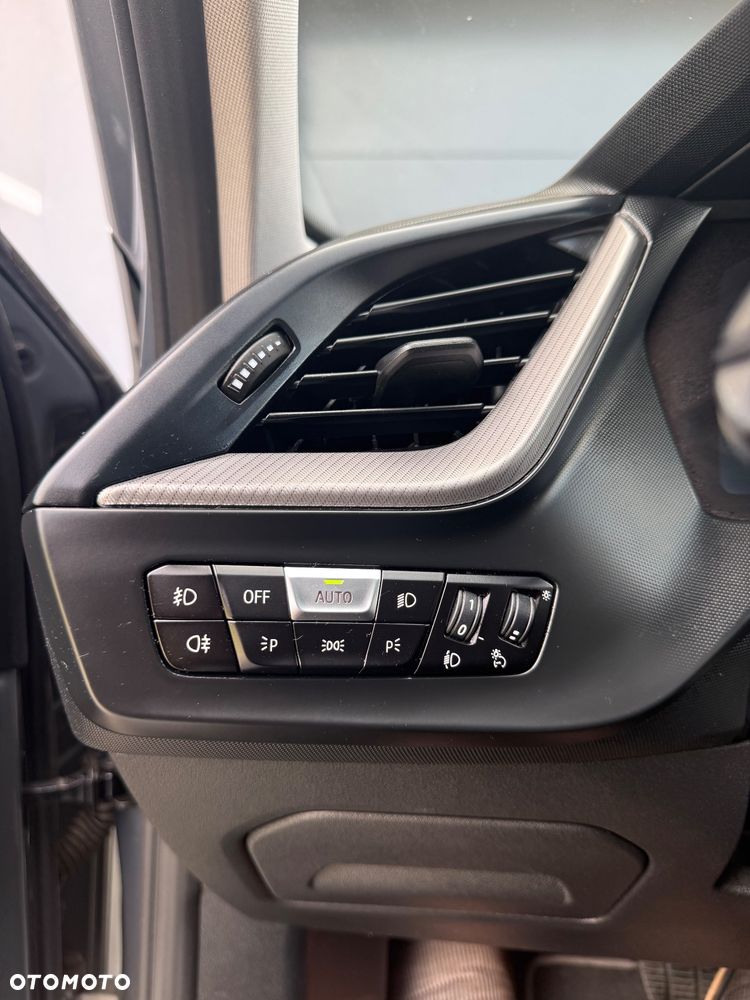 BMW Seria 1 116d Sport Line - 21
