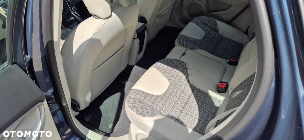 Volvo V40 D3 Drive-E Summum - 5