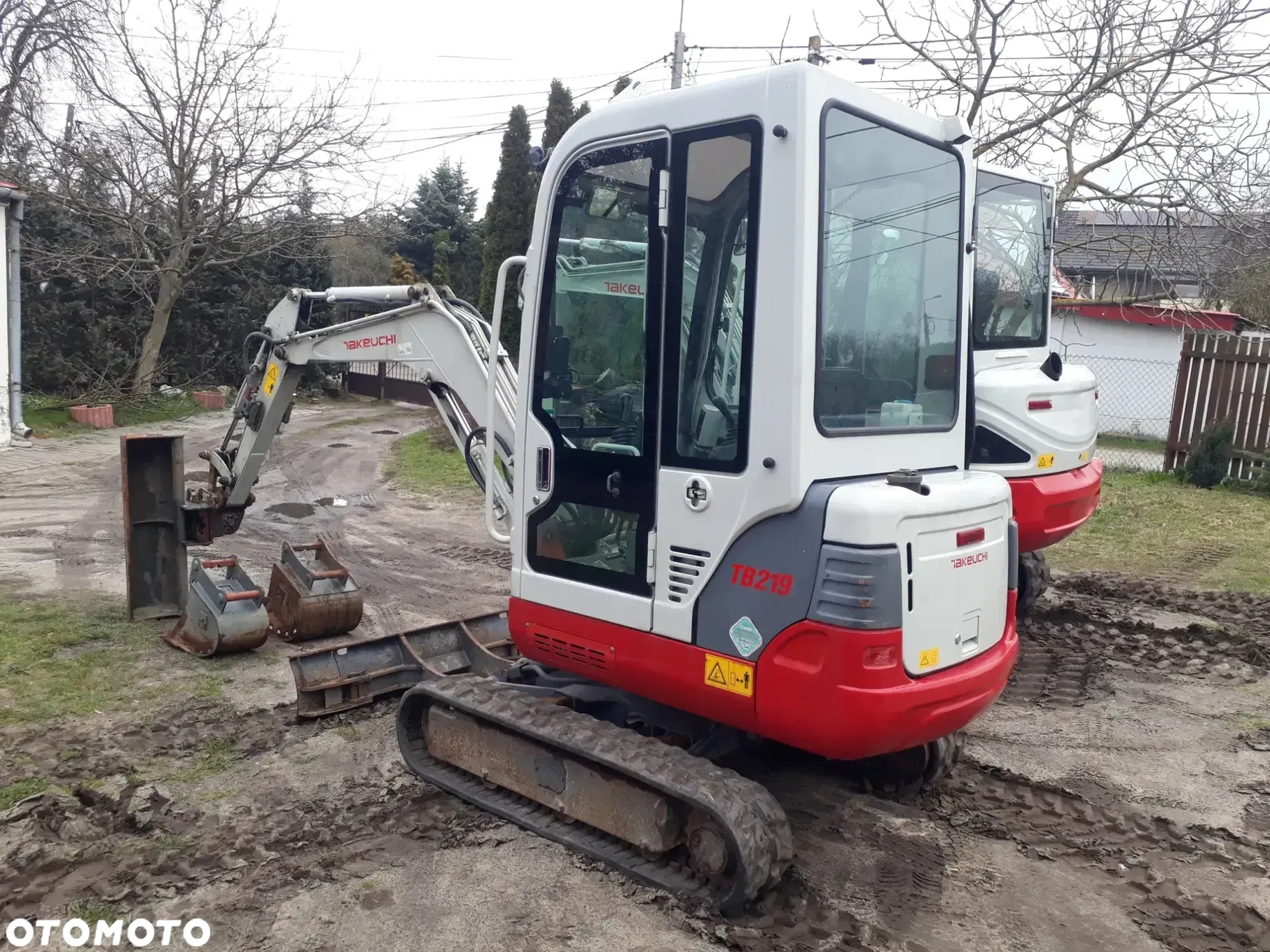 Takeuchi TB240 - 27