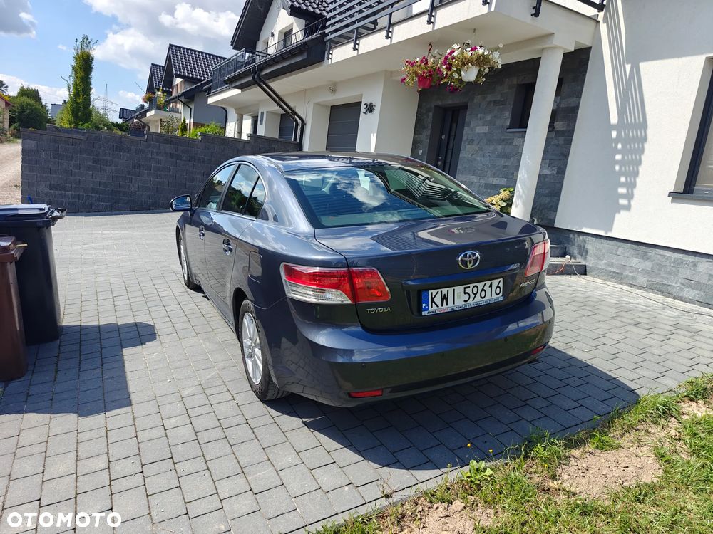 Toyota Avensis 2.0 D-4D Sol - 5