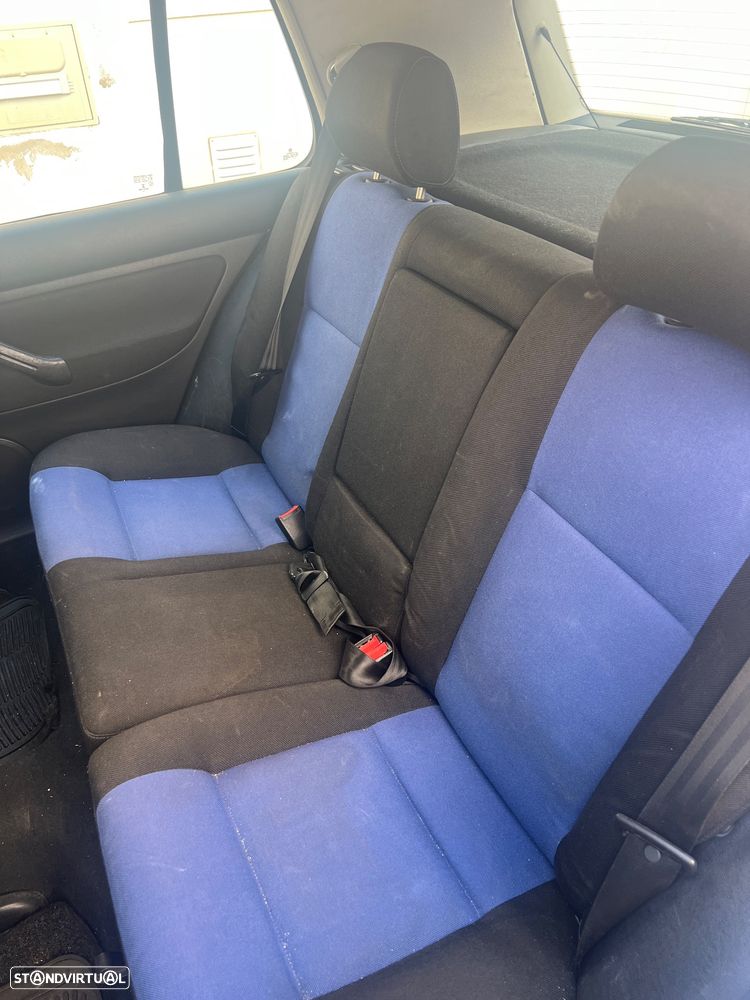 VW Golf - 9