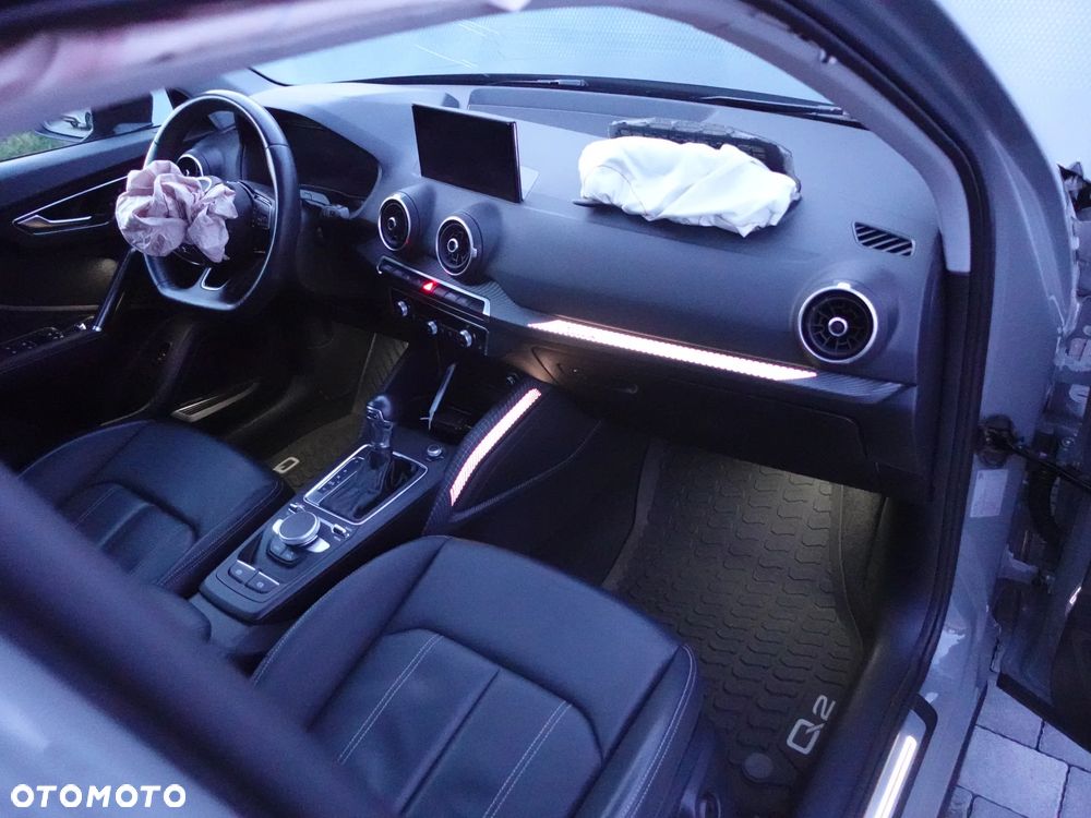 Audi Q2 35 TDI Quattro S tronic S line - 12