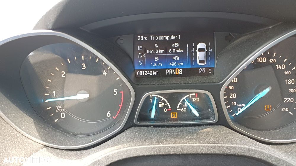 Ford Kuga 2.0 TDCi 4WD Powershift Titanium - 6