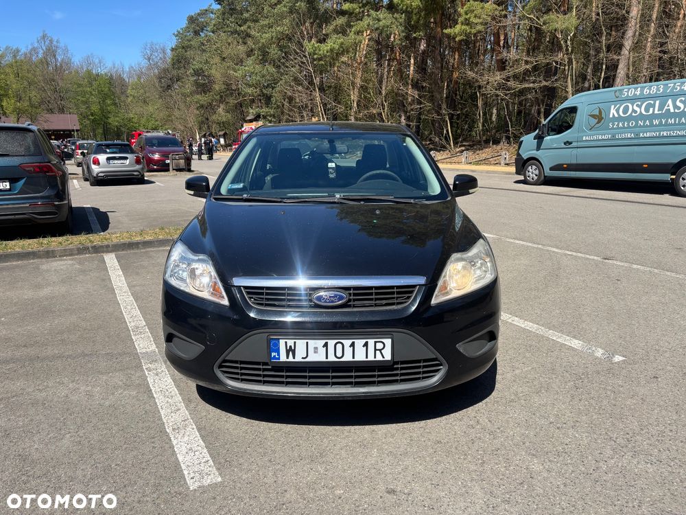 Ford Focus 1.6 Trend + - 2