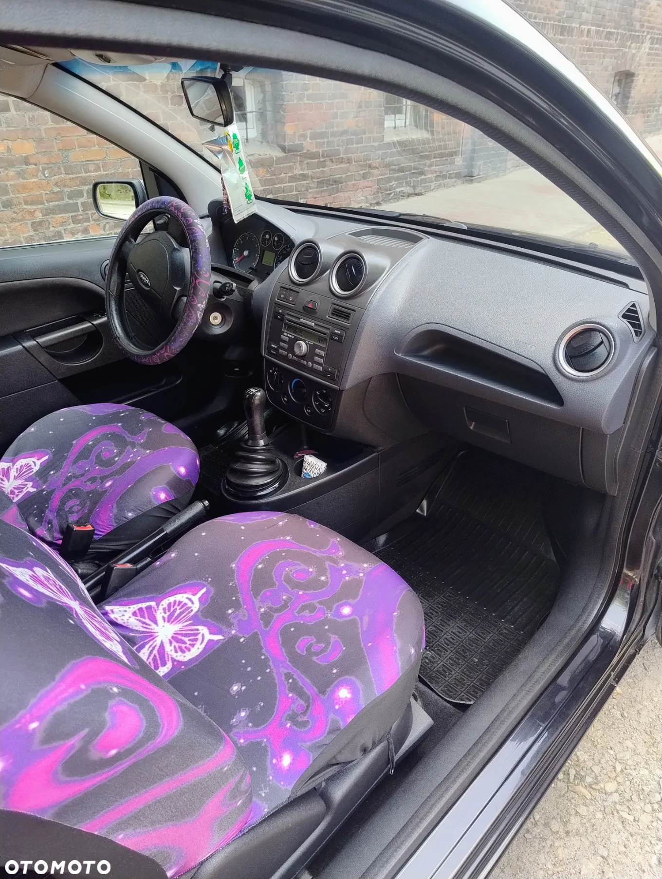 Ford Fiesta 1.3 Ambiente - 11