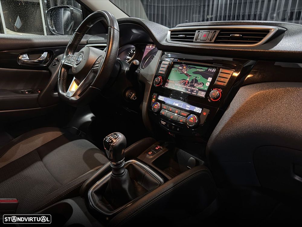 Nissan Qashqai 1.5 dCi N-Connecta - 25