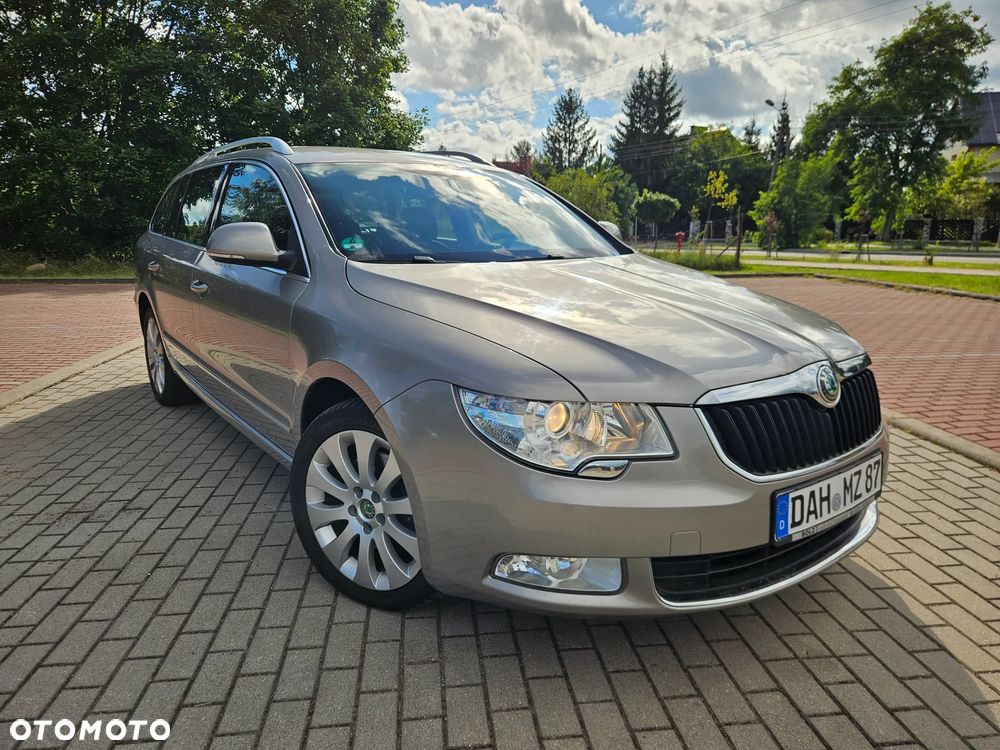 Skoda Superb 2.0 TDI DSG Elegance - 3
