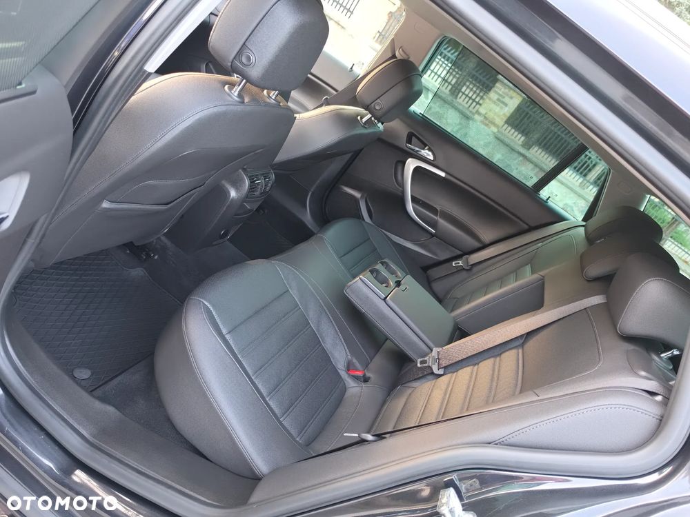 Opel Insignia 2.0 CDTI Executive S&S - 11