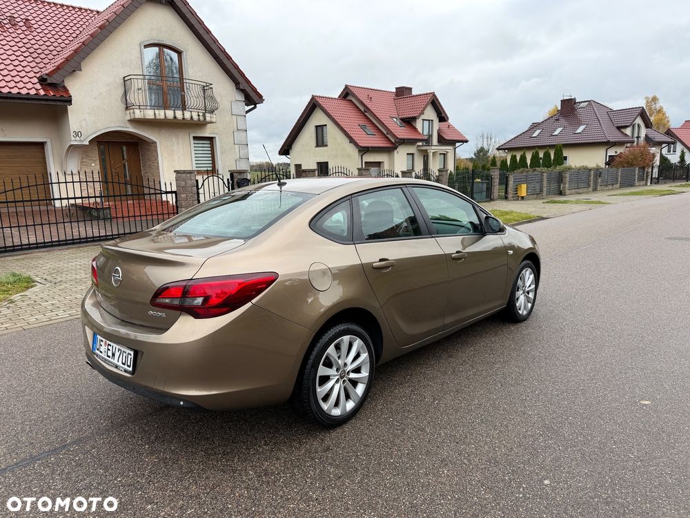 Opel Astra 1.4 Turbo Edition - 3