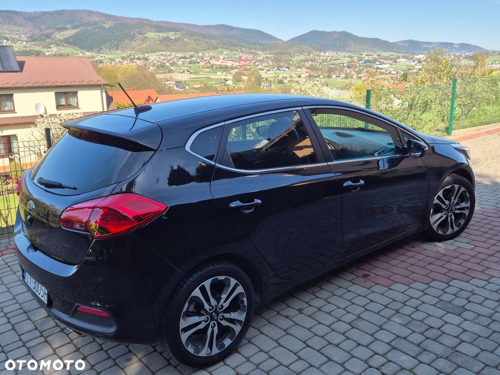 Kia Ceed - 4