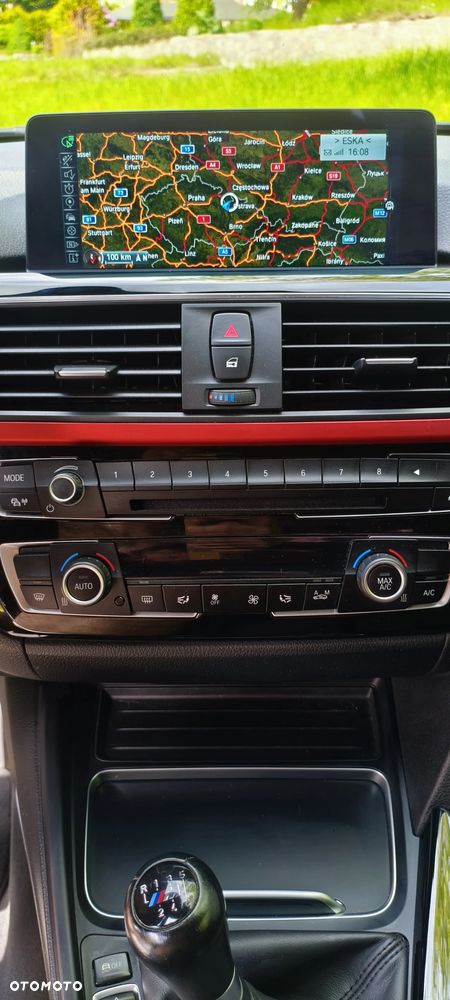 BMW Seria 3 320d Sport Line - 4