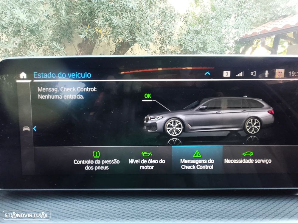BMW 530 e Pack Desportivo M - 37