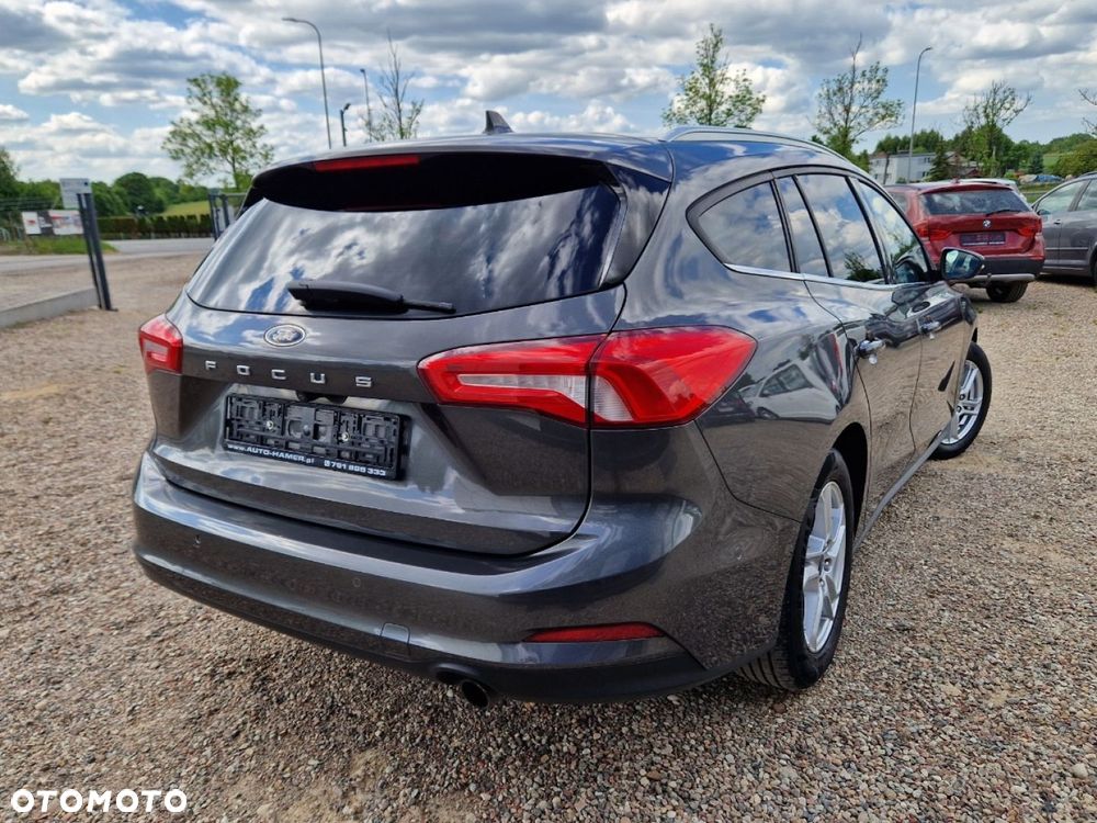 Ford Focus 1.5 EcoBlue STart-Stopp-System TITANIUM - 2