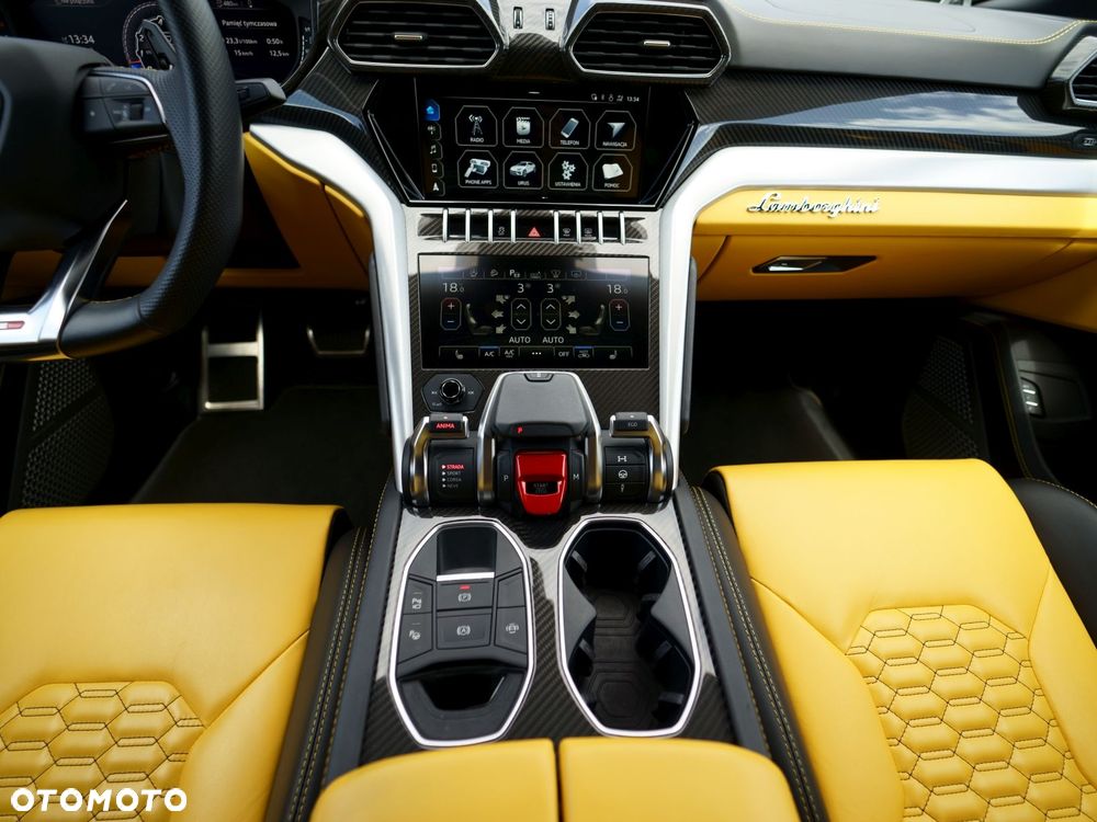 Lamborghini Urus - 19