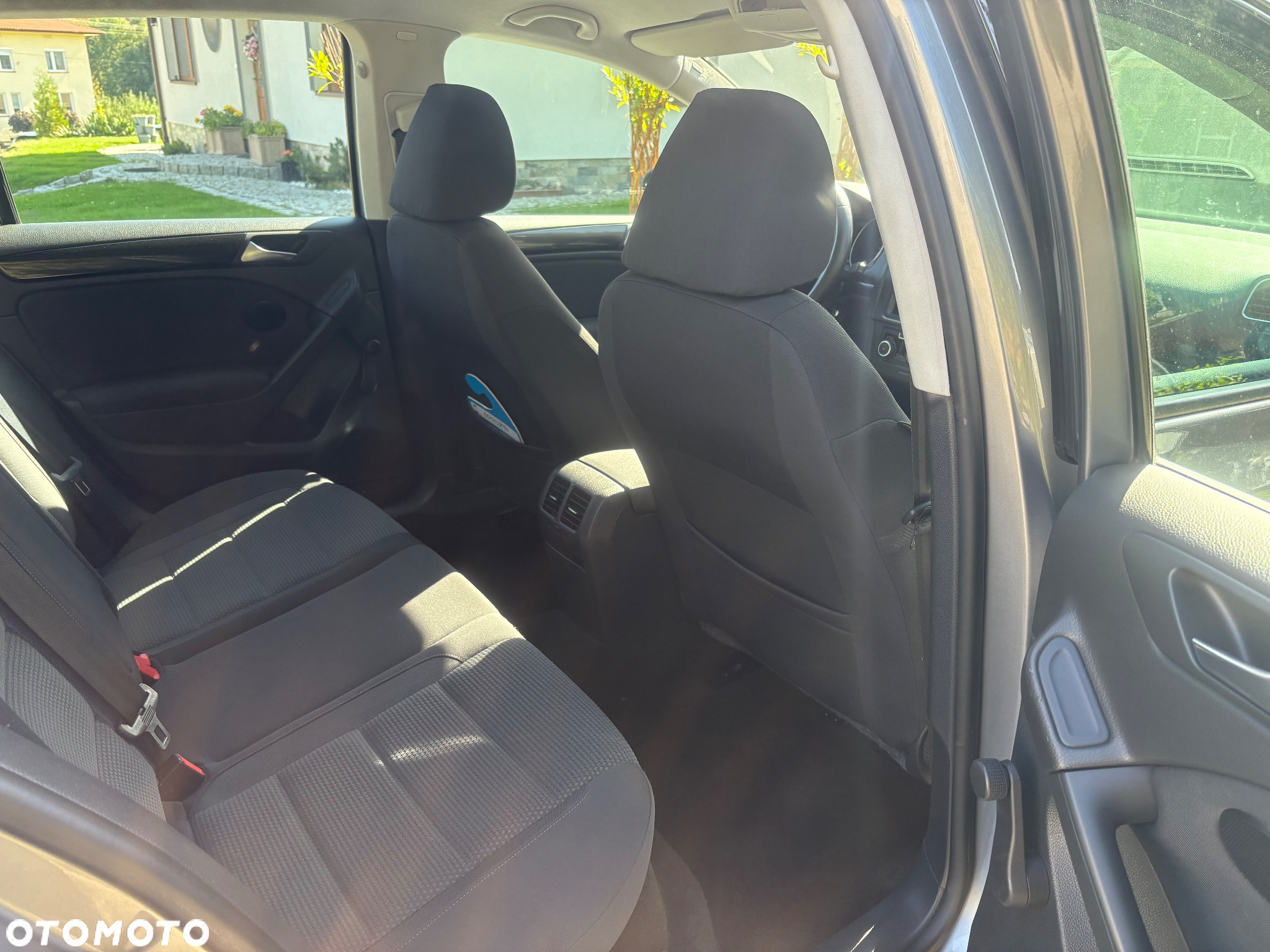 Volkswagen Golf - 11