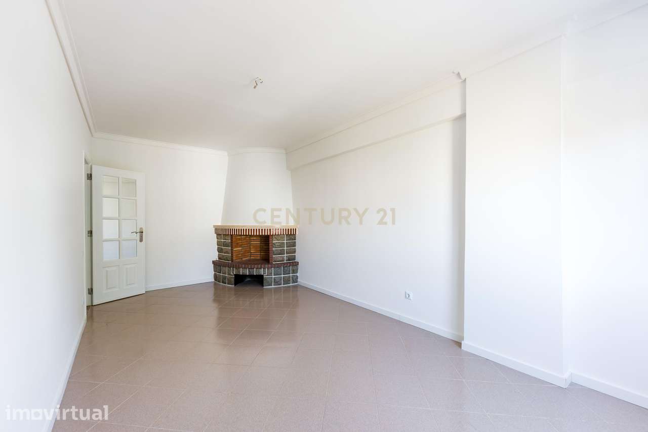 Apartamento T2 Massamá -  em remodelação - Grande imagem: 5/22