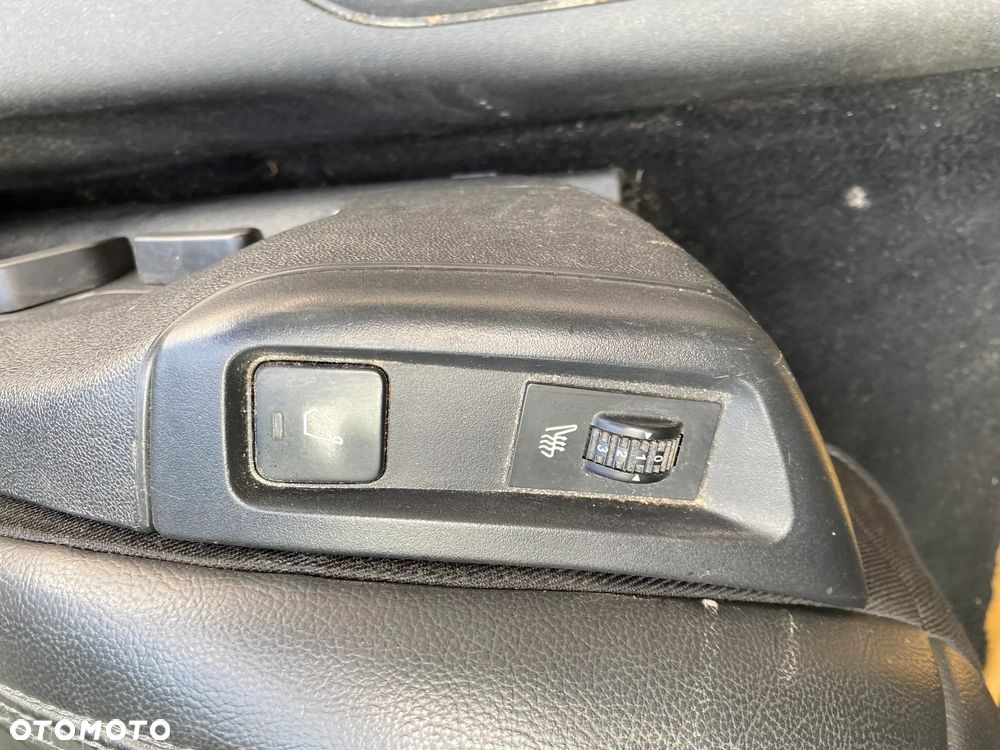 Citroën C5 e-HDi 110 EGS6 FAP Business Class - 20