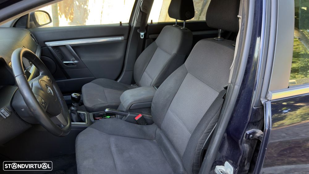 Opel Vectra Caravan 1.9 CDTi Elegance FP - 10
