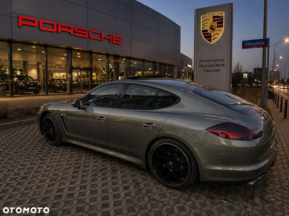 Porsche Panamera 4 PDK - 2