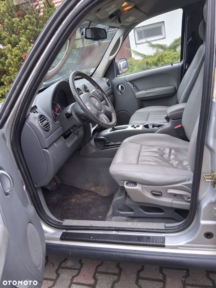 Jeep Cherokee 2.8 CRD Automatik Limited - 11