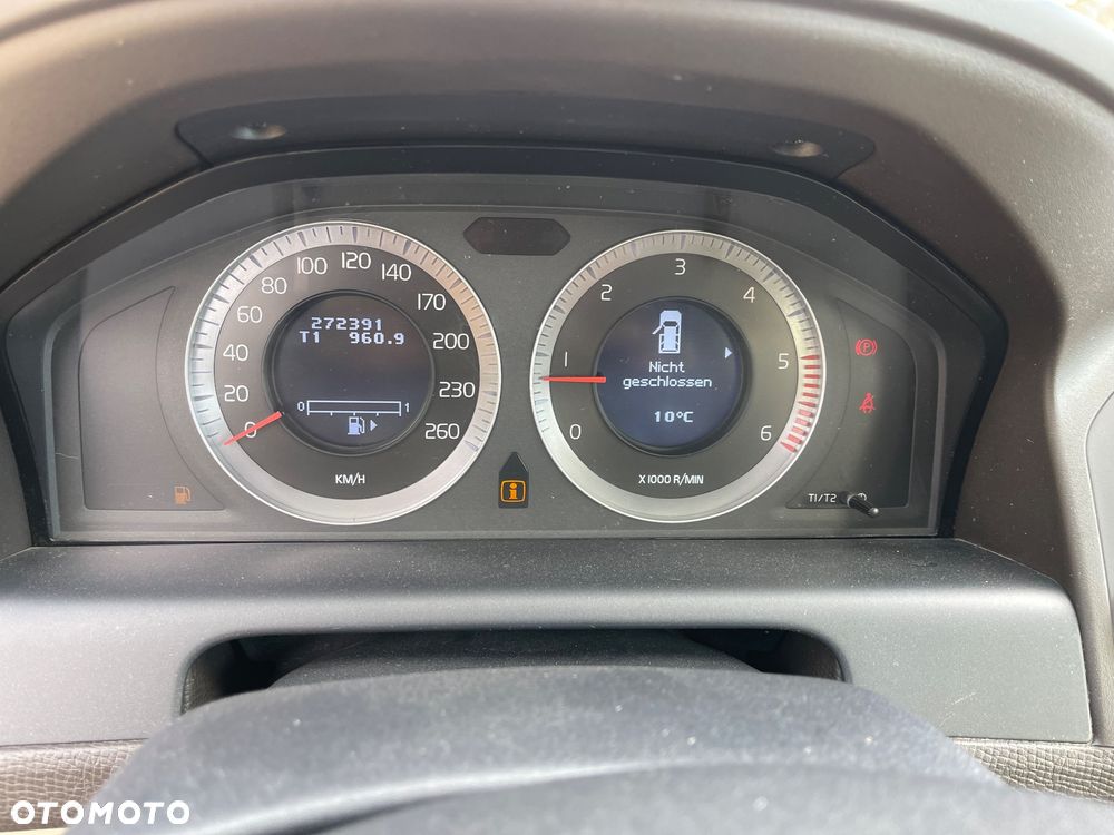 Volvo XC 60 D5 AWD Kinetic - 17