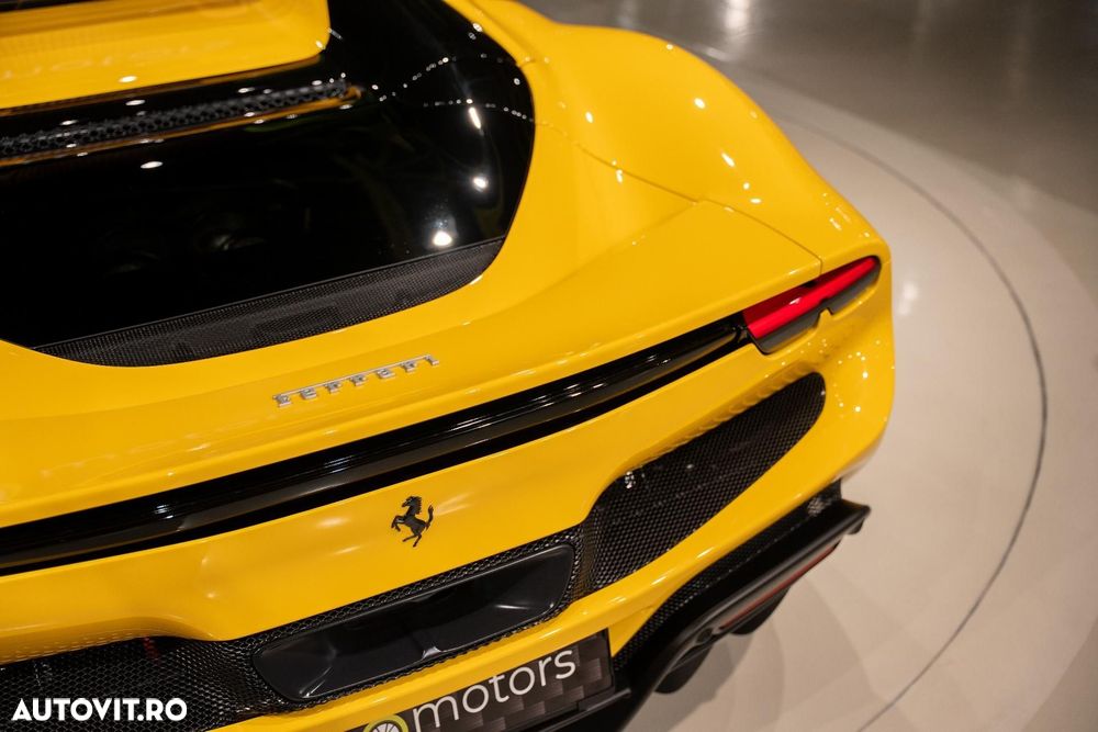 Ferrari 296 GTS - 29