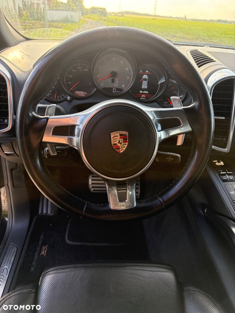 Porsche Cayenne S - 12