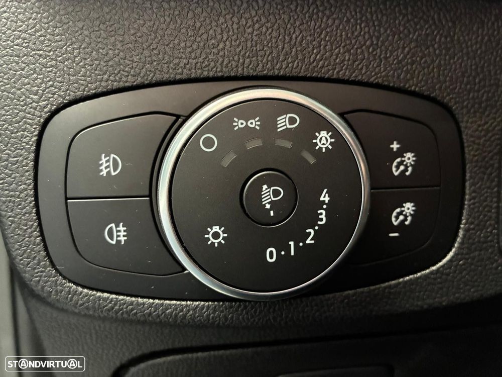 Ford Focus 1.0 EcoBoost Titanium - 21