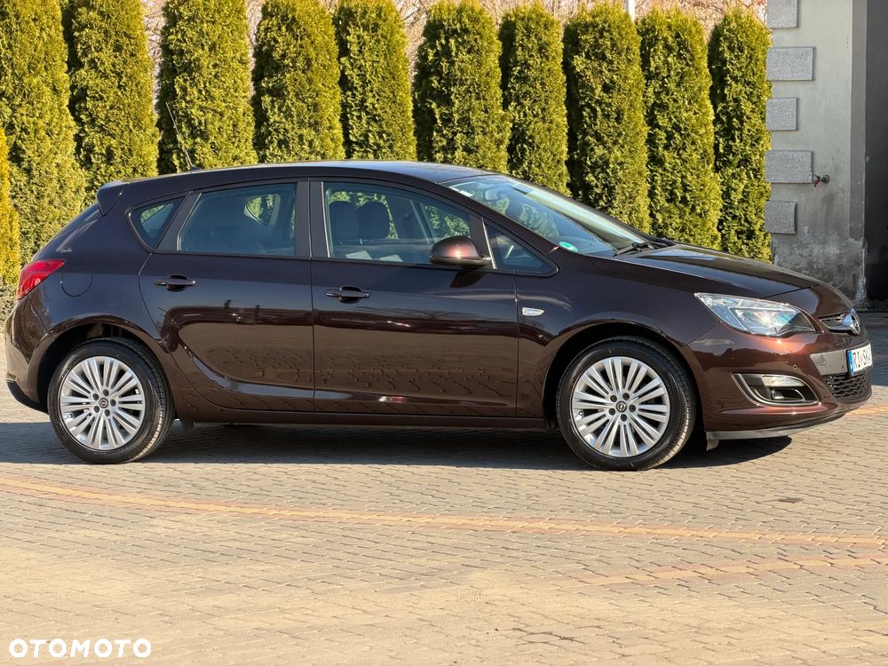 Opel Astra 1.6 Cosmo - 17