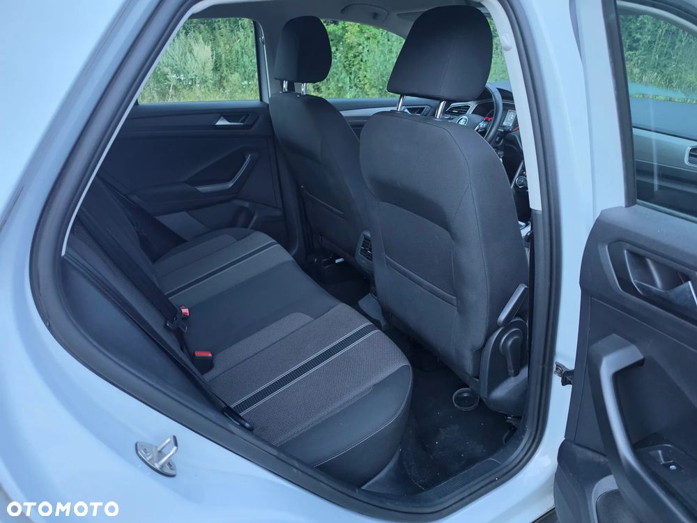 Volkswagen T-Roc - 6