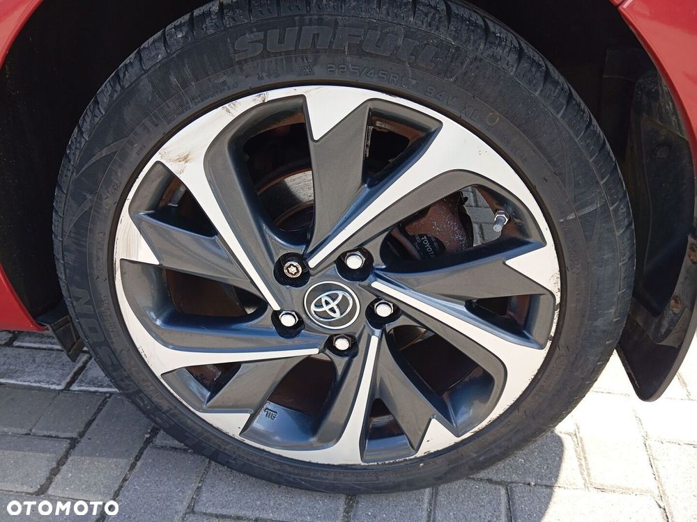 Toyota Auris - 22