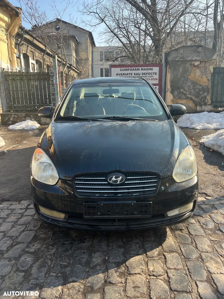 Dezmembrez Hyundai Accent 3 negru 2008 1,4 benzina 71KW - 6