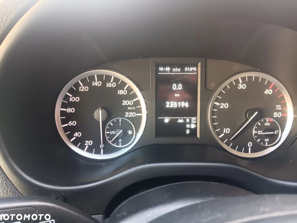 Mercedes-Benz Vito CDI Mixto 447.701 - 25