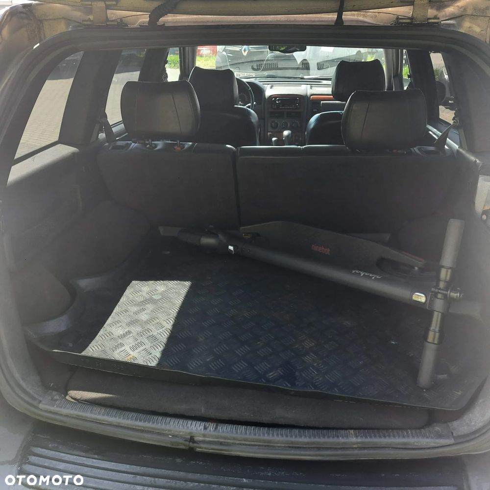 Jeep Grand Cherokee - 8