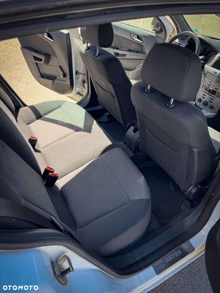 Opel Astra 1.6 Enjoy - 7