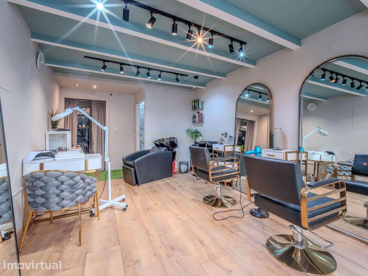 Loja Renovada no Coração do Porto - Cedofeita - Grande imagem: 5/20