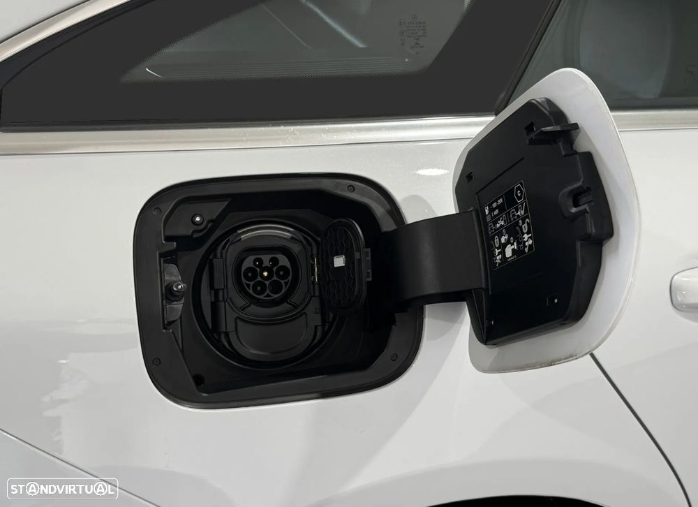 Mercedes-Benz CLA 250 e Shooting Brake Progressive - 50