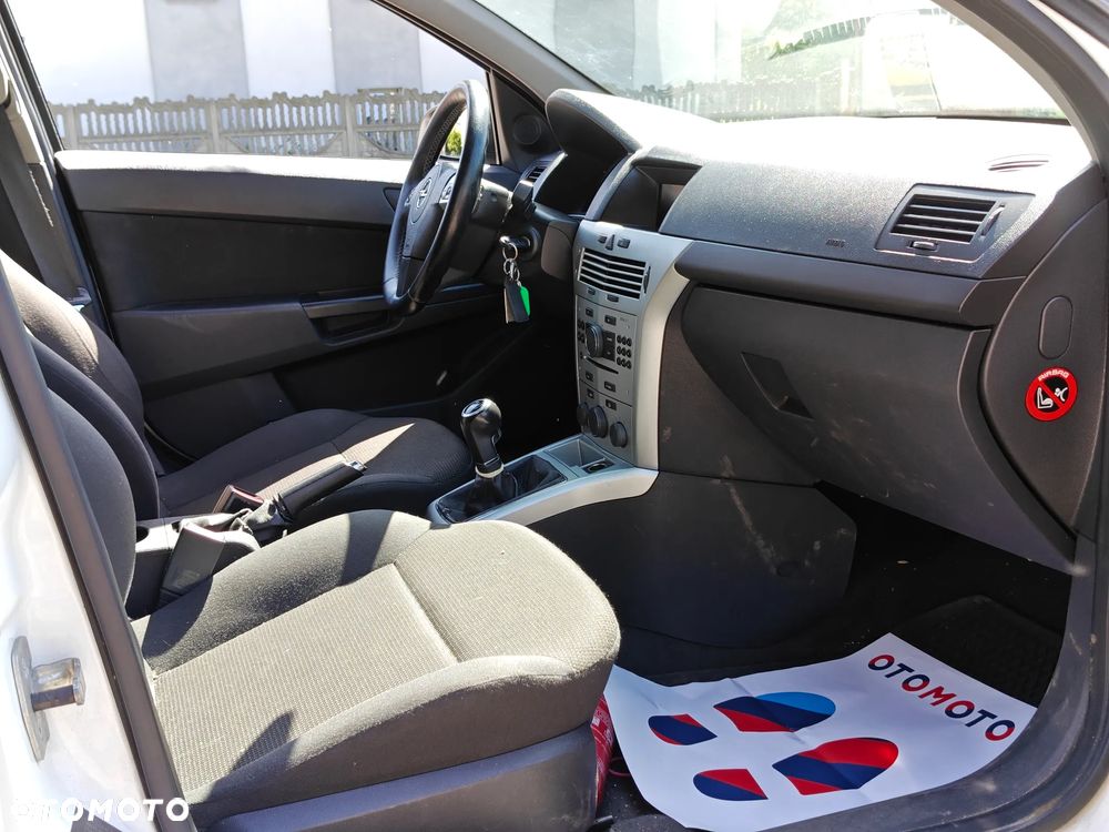 Opel Astra 1.4 Sport - 17