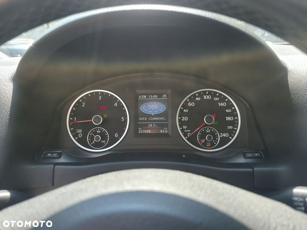 Volkswagen Tiguan - 24